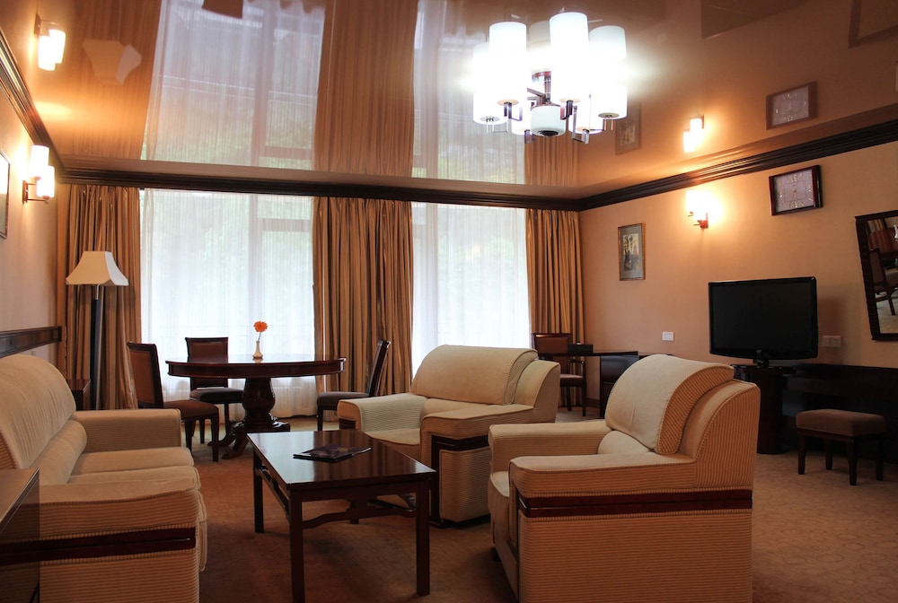 Deluxe Apartment, Multiple Beds, Non Smoking, Jetted Tub