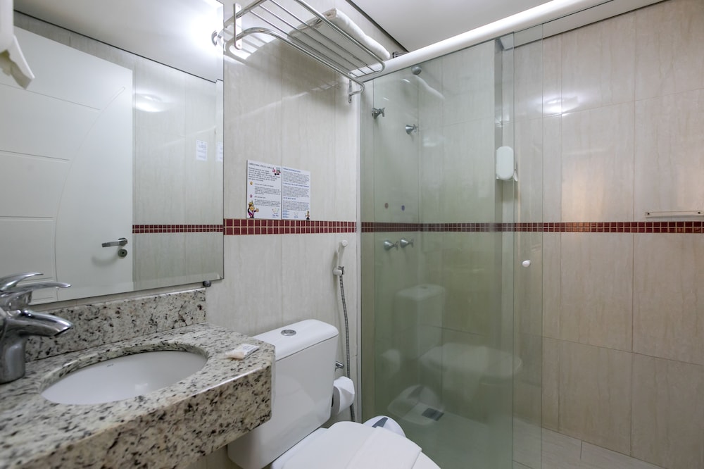 Deluxe Quadruple Room - Photo 6