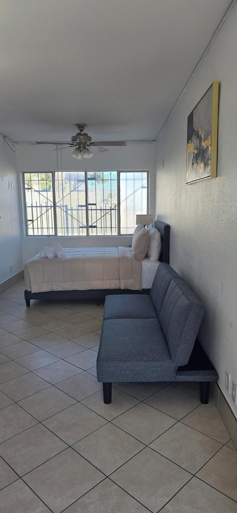 Deluxe Suite - Photo 3