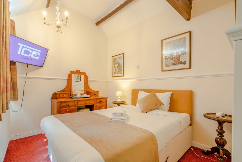 Deluxe Single Room (Small)