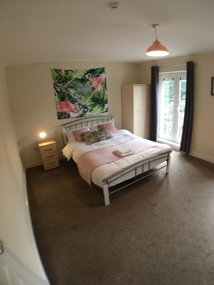 House, 4 Bedrooms photo 3
