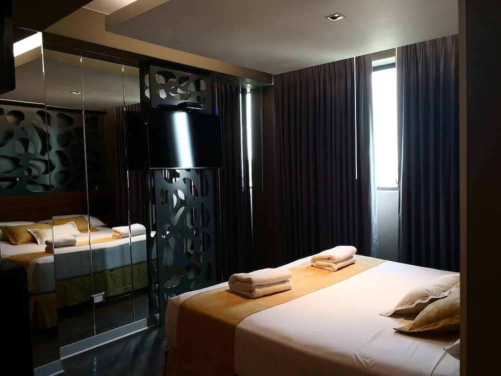 Presidential Studio Suite photo 2