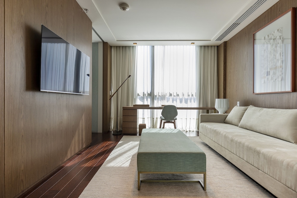 Suite LK Joy