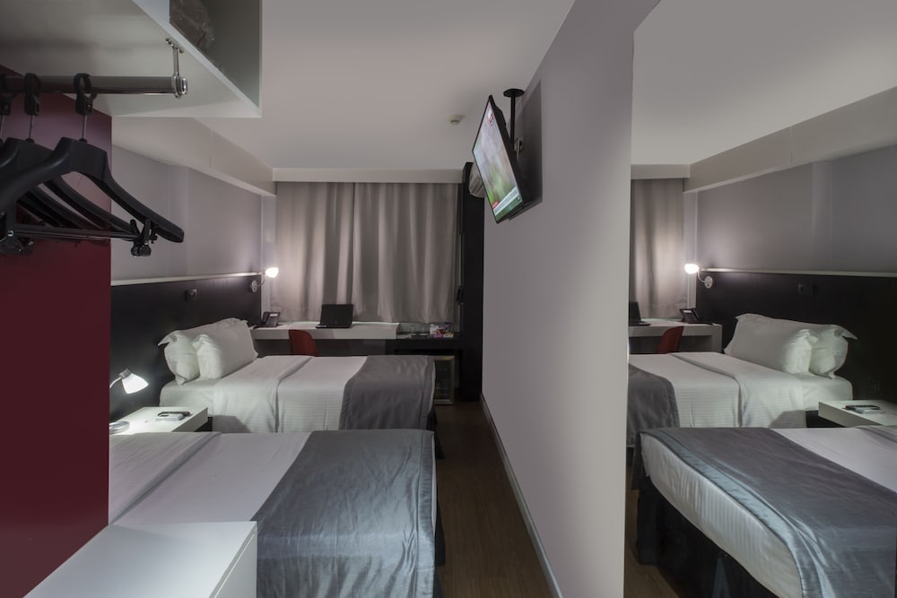 Standard Twin Room - Photo 1