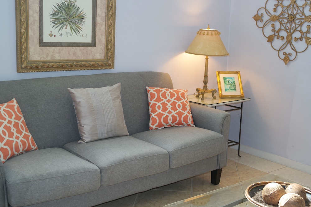 Tropical Suite photo 3
