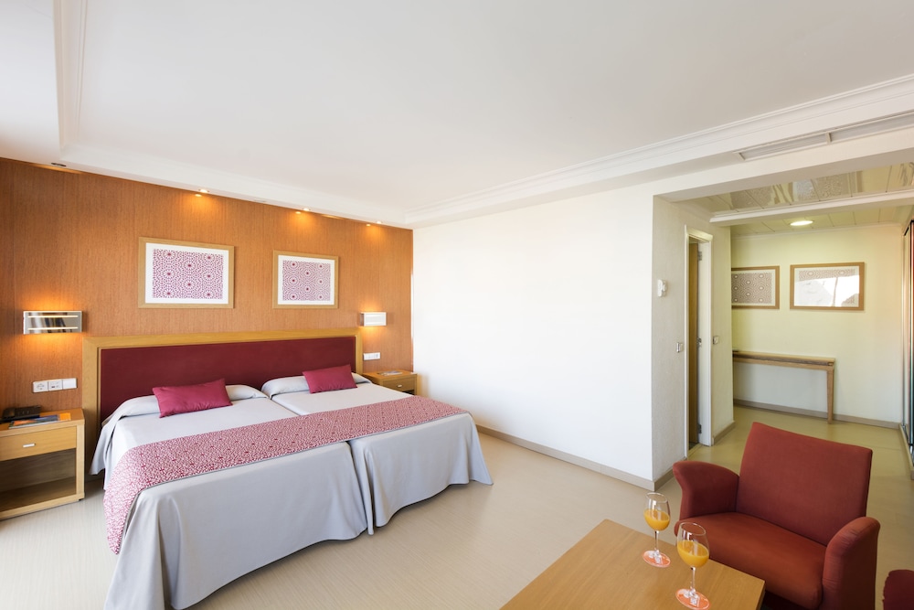 Junior Suite, Balcony photo 3