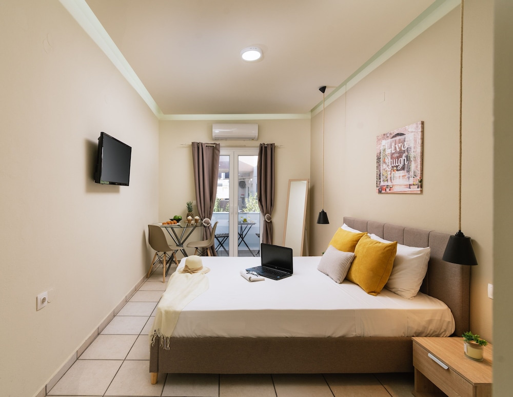 Junior Studio Suite - Photo 1