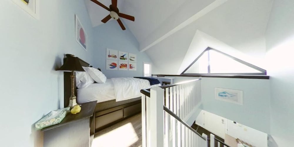 Standard Apartment, 2 Bedrooms, Balcony, Mountain View photo 2