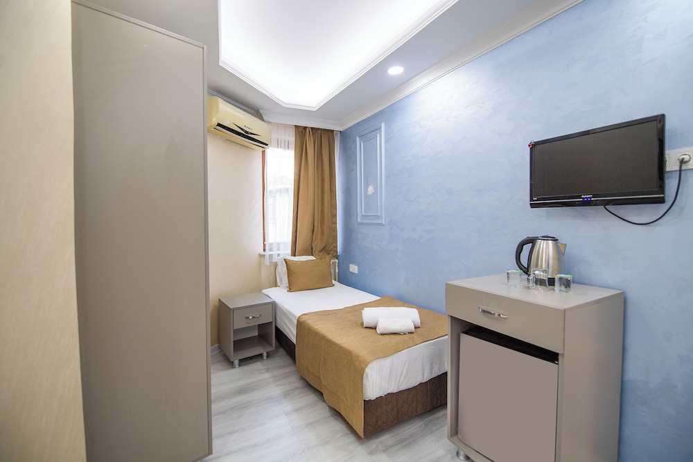 Basic Room photo 3