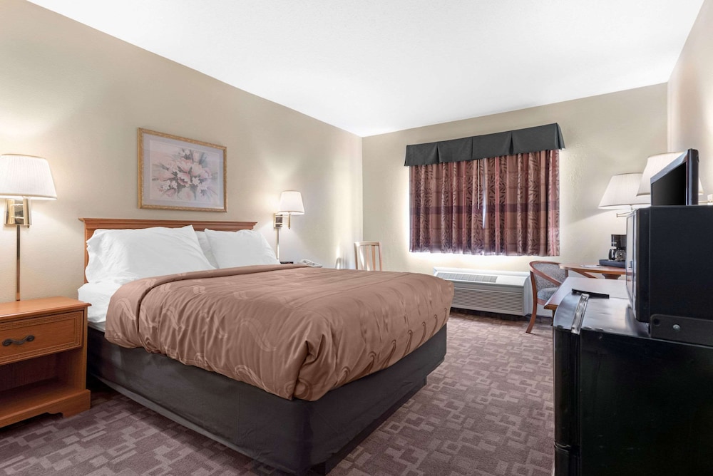 Room, 1 Queen Bed, Accessible, Non Smoking photo 1