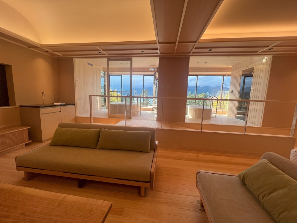 Ocean View Royal Suite Twin Room Kagamiike (With Open Air Bath & Sauna) 100m2 photo 2