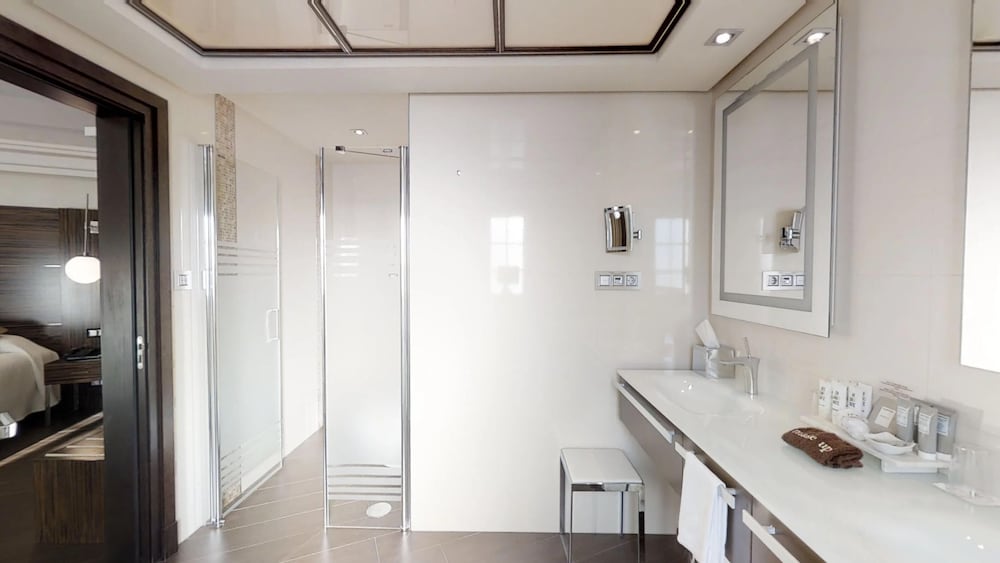 Duplex (Grand Suite) - Photo 9