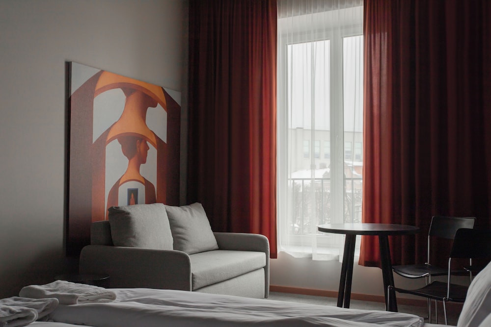 Design Room, City View - Photo 32