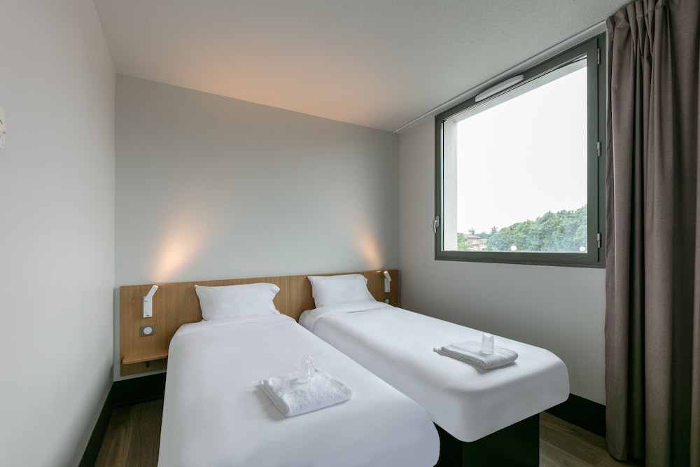 Quadruple Room, Non Smoking photo 2
