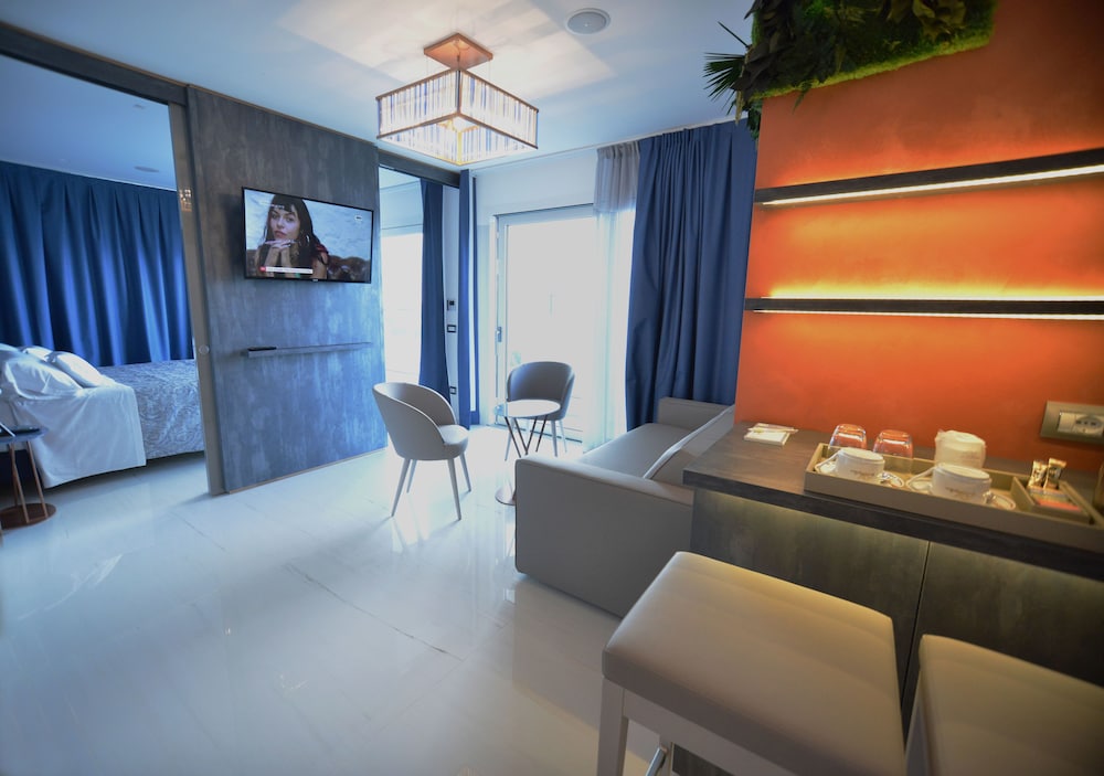 Suite, Jetted Tub, Sea View