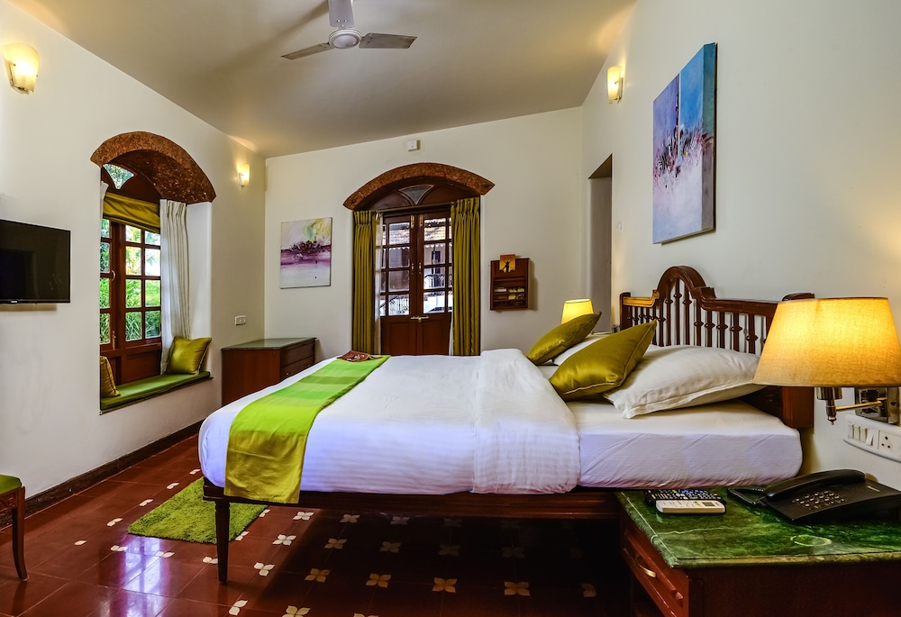 Deluxe Double Room, 1 Double Bed, Balcony photo 2