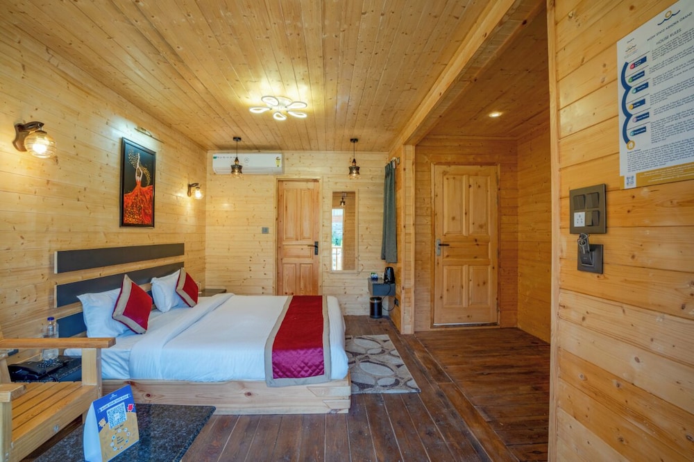 Golden Deck - Photo 3