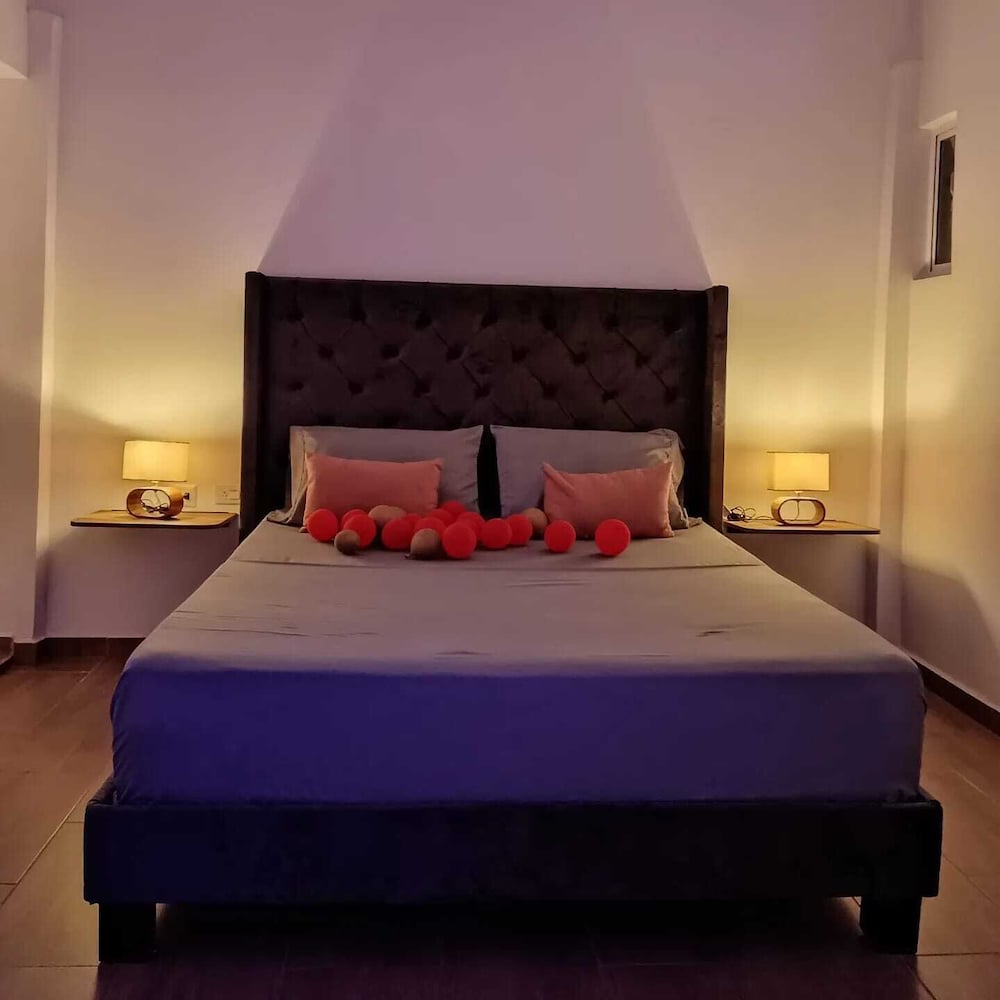 Luxury Suite photo 2