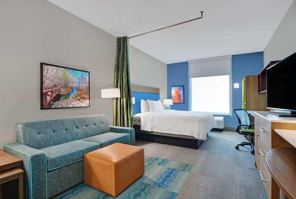 Studio Suite, 1 King Bed, Accessible, Bathtub - Photo 1