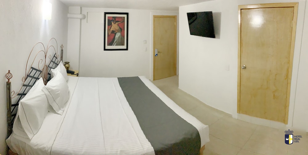 Economy Studio Suite