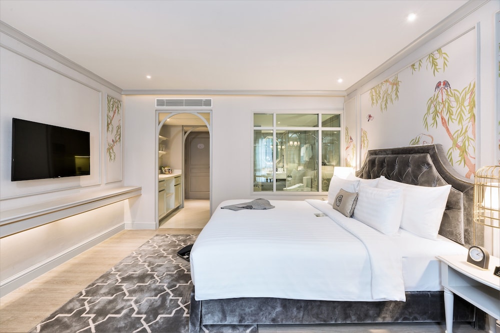 Deluxe Suite photo 1
