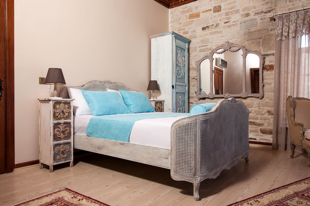 Superior Triple Room photo 3