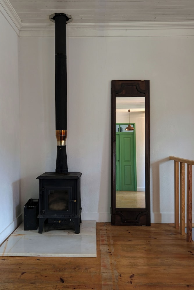 3 Bedroom Farmhouse photo 3