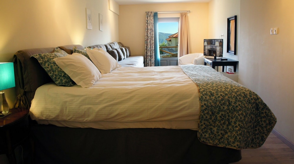 Classic Double or Twin Room