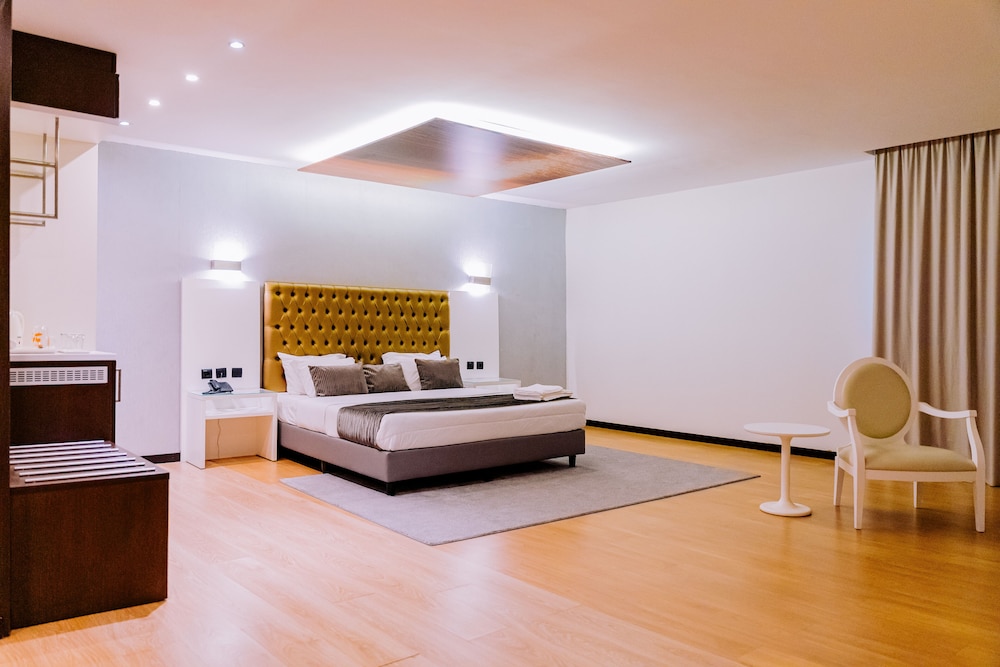 Presidential Suite photo 1