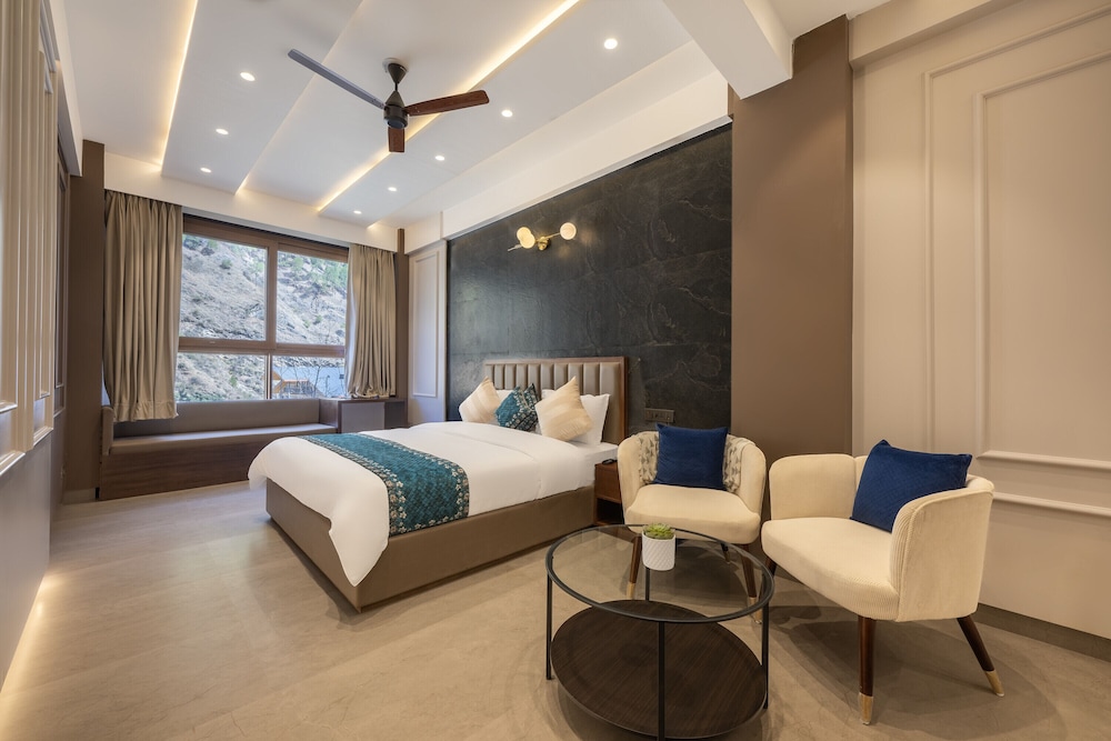 Executive Suite, Balcony, River View