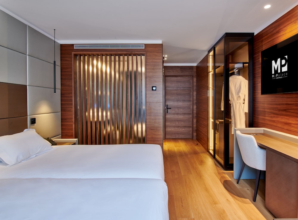 Standard Double Room - Photo 4
