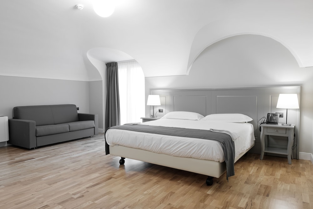 Executive Quadruple Room
