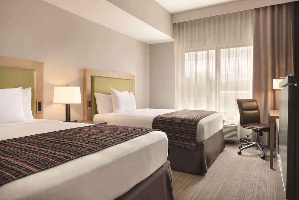 Room, 2 Queen Beds, Non Smoking photo 1