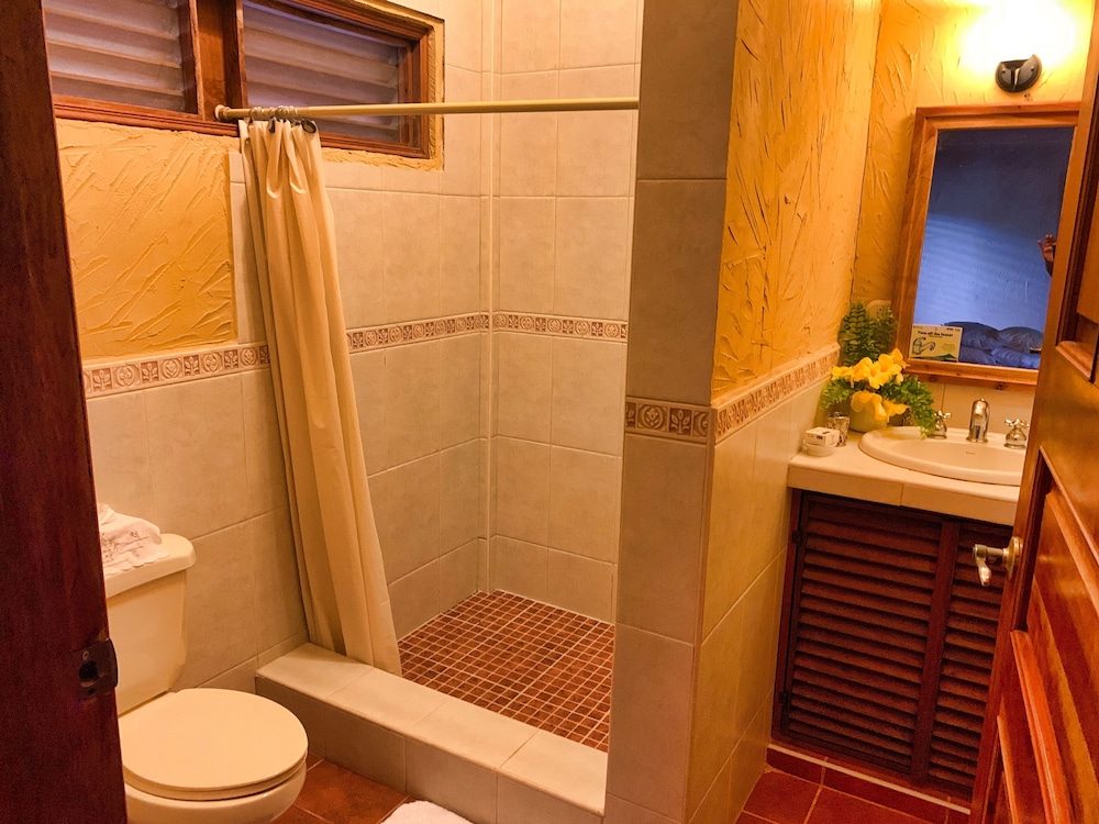 Standard Room, 1 Bedroom, Garden View photo 2