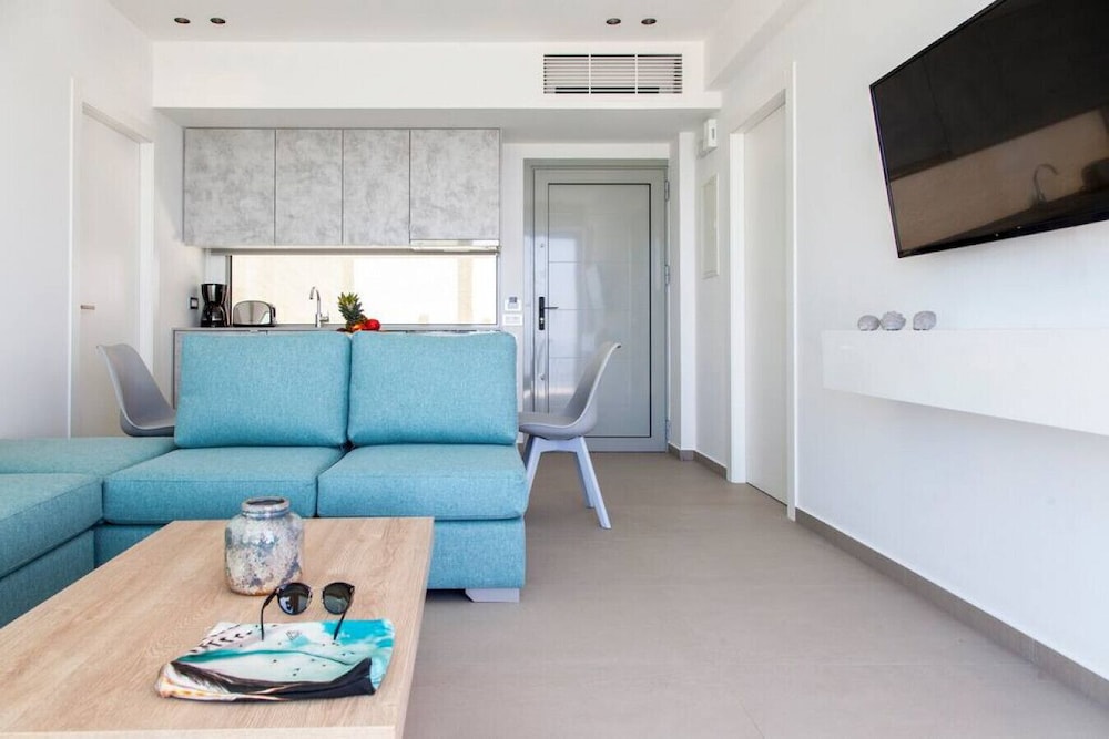 Villa photo 1