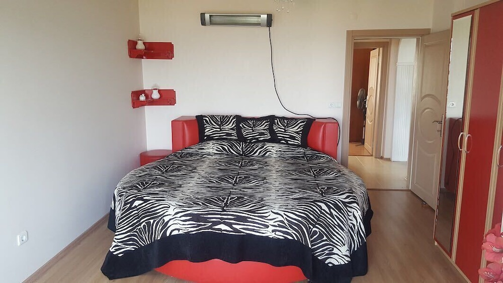 Deluxe Apartment, 2 Bedrooms, Balcony, Lake View (Manolya)