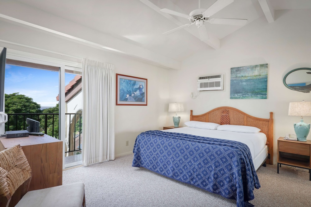 Suite, Multiple Beds, Ocean View - Photo 4
