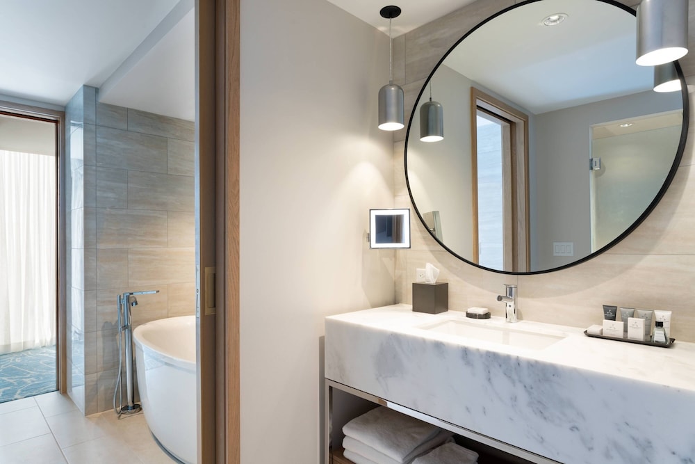 Suite, 1 Bedroom, Corner