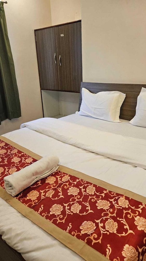 Standard Room - Photo 11