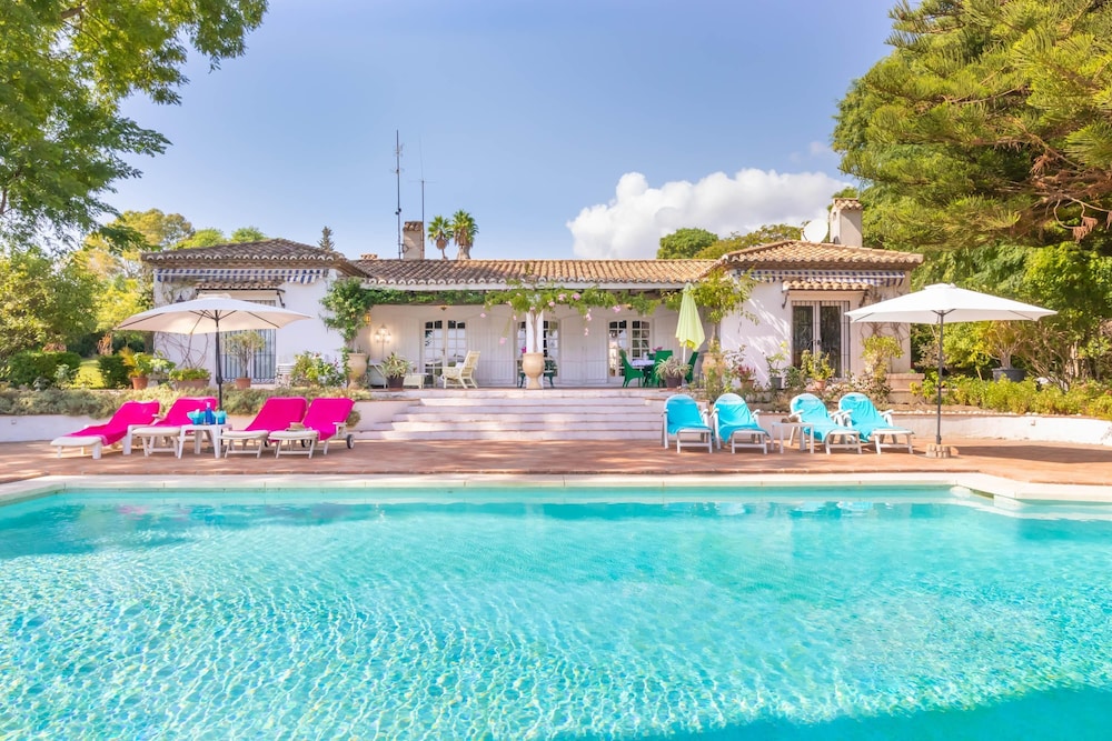 Villa, Accesible
