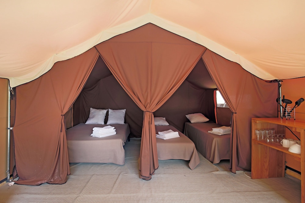 Tent photo 3