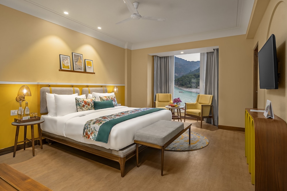 Two Bedroom Royal Apartment (Ganga View)