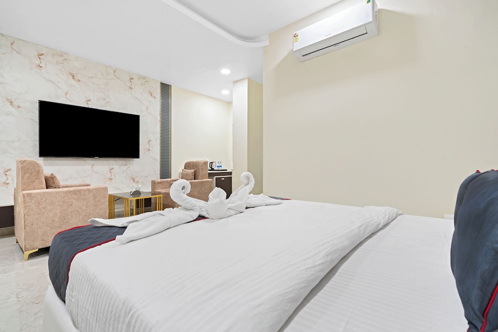 Family Studio Suite, City View