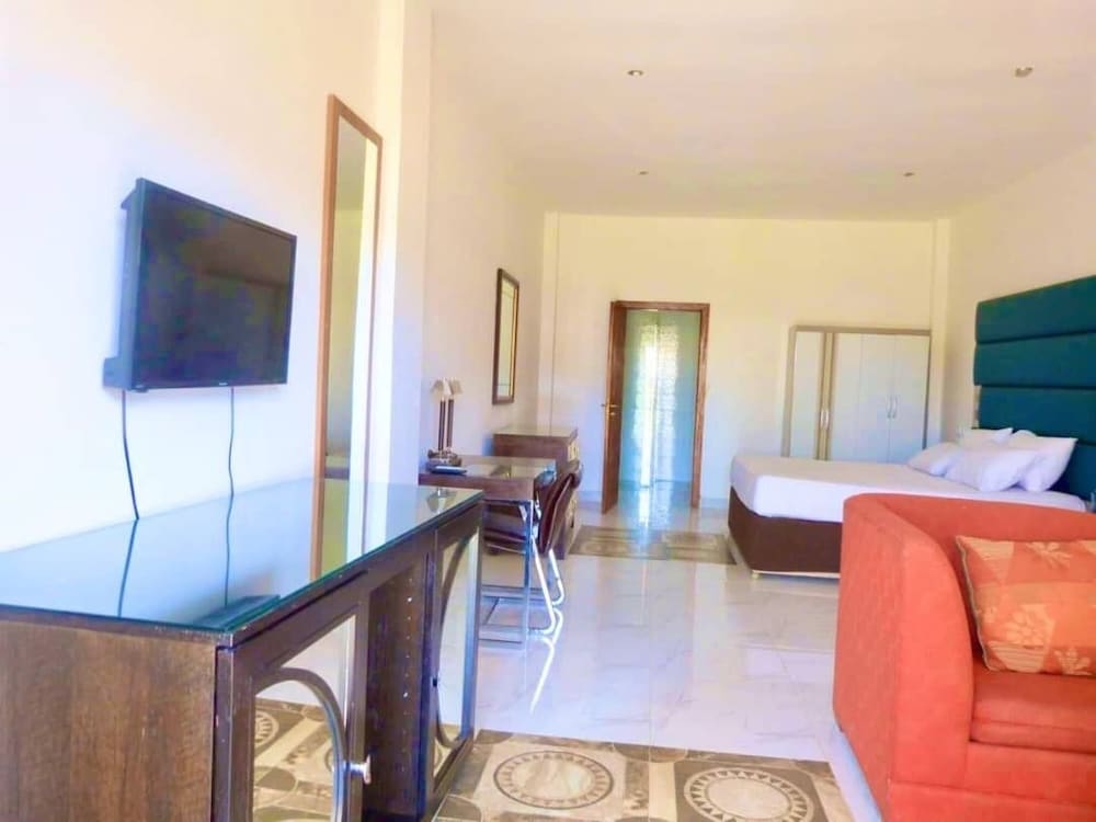 Family Suite photo 3