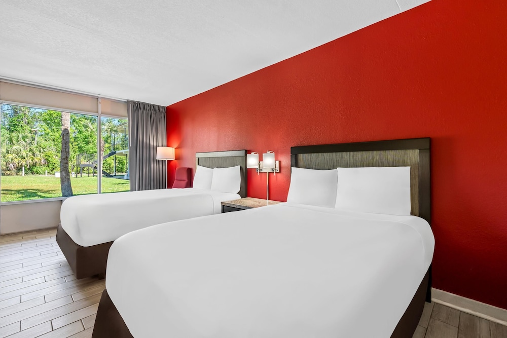 Standard Room, 2 Double Beds, Non Smoking - Photo 2