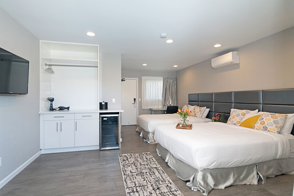 QQP 1ST Floor 2 Queen Beds
