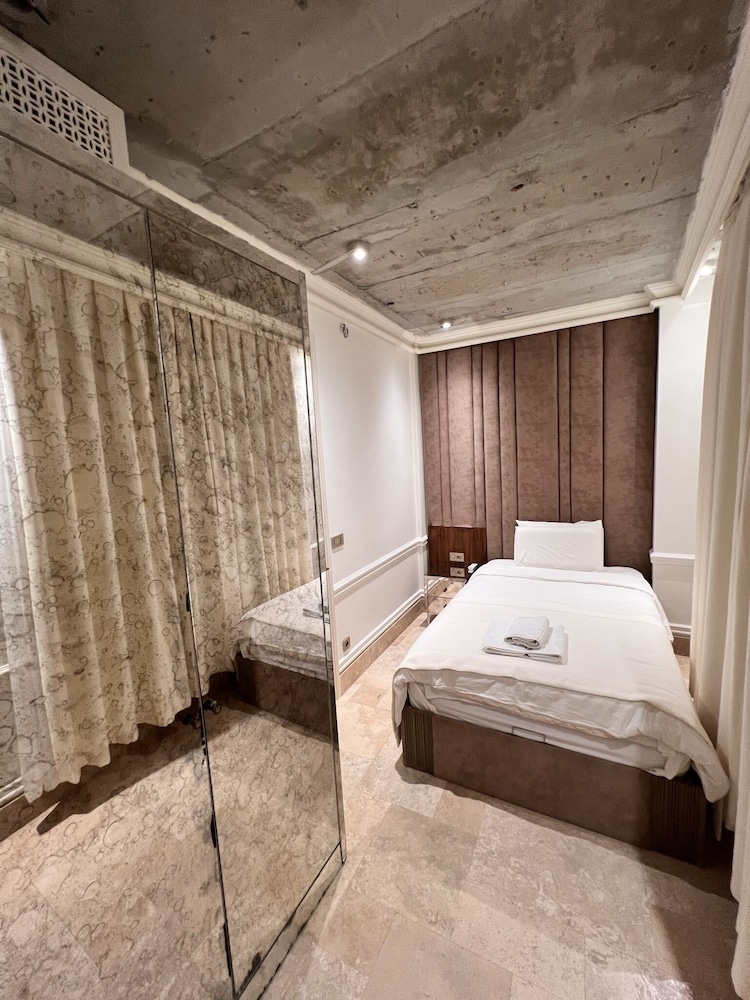 Premium Villa photo 3