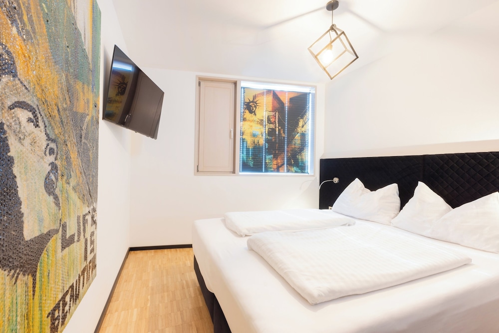 Double Room, Courtyard Area - Photo 7