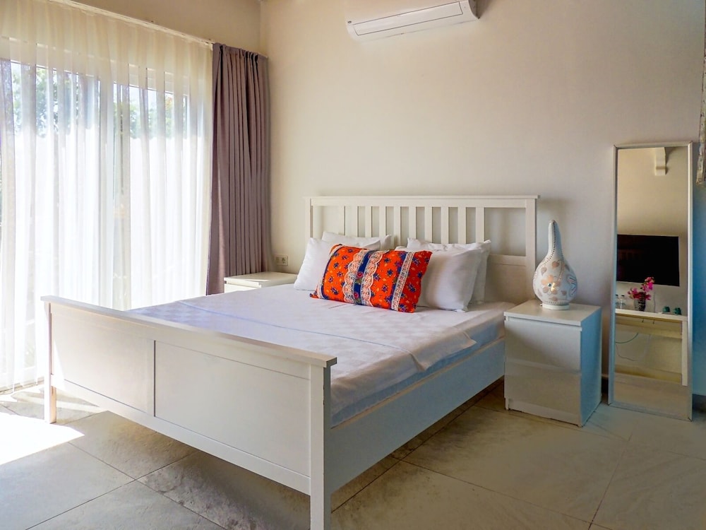 Executive Room - Photo 9