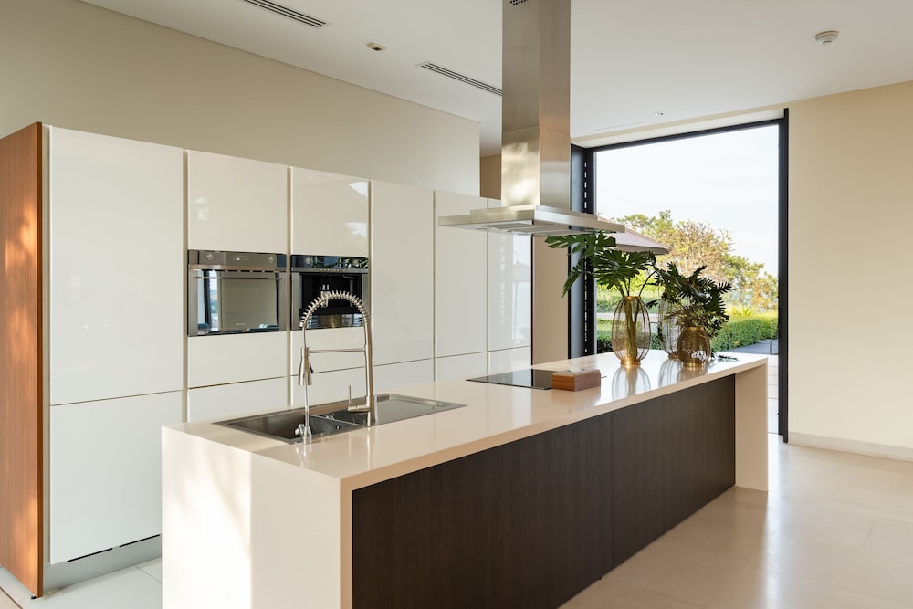 Luxury Villa photo 2